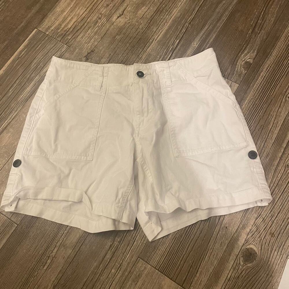 White magellan shorts with side pockets
